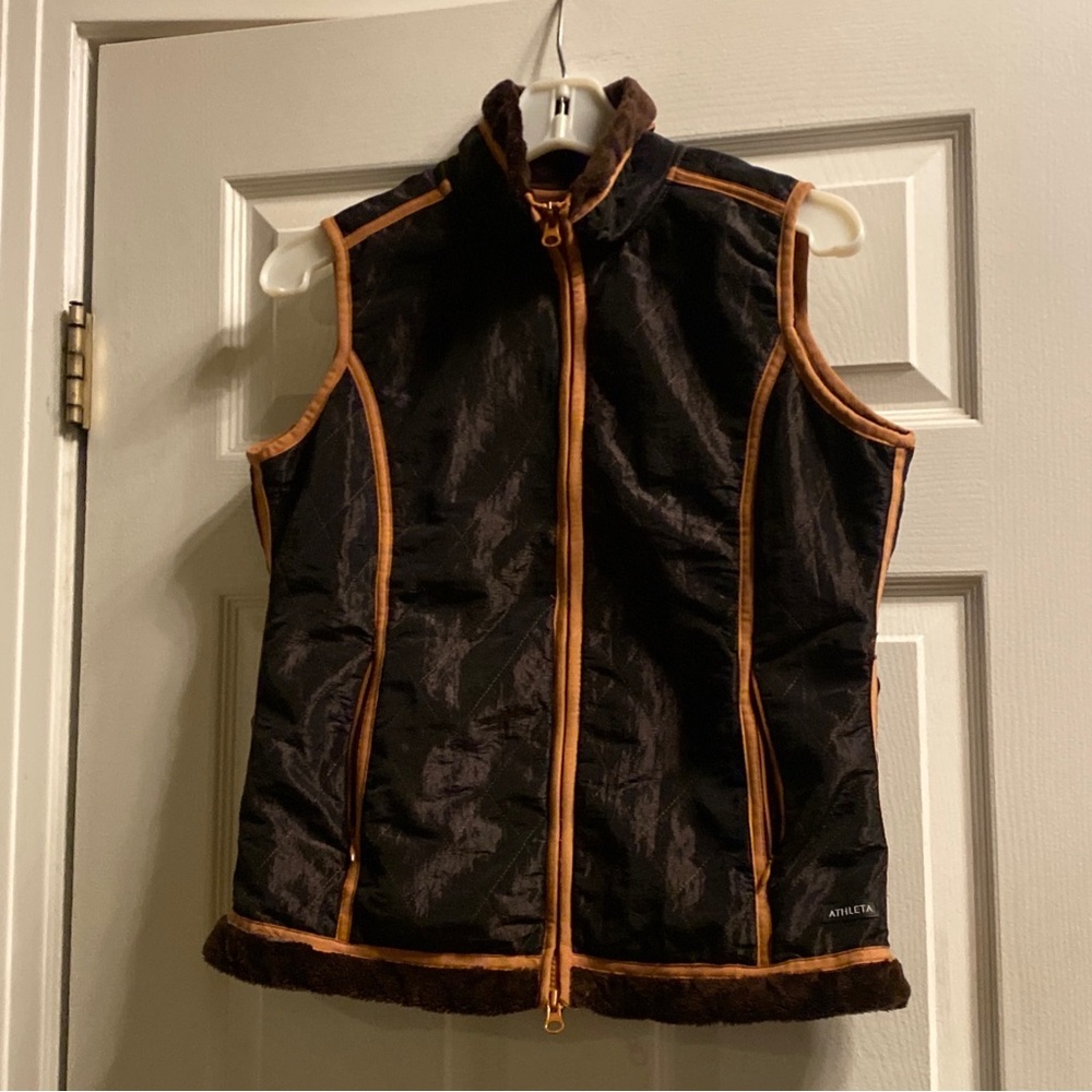 ATHLETA • Women’s Vest Brown + Cognac colors, Sherpa Lined, Winter Zippered Vest